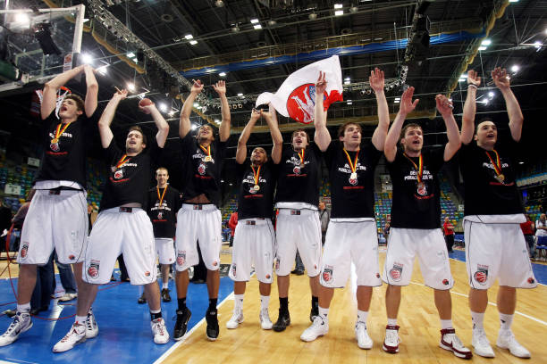 将球传入禁 将球传入禁