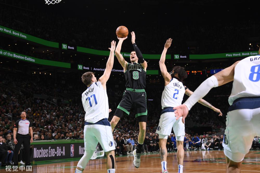 他在关键时 他在关键时