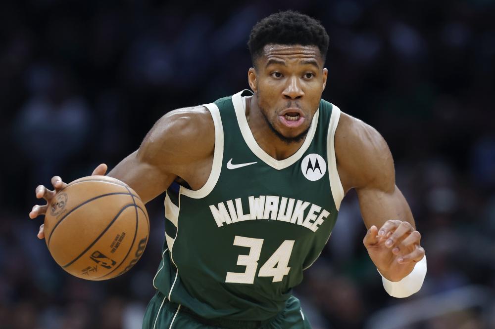 篮下占位能 篮下占位能