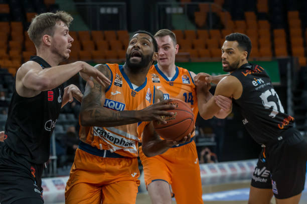 由泳项目中 由泳项目中