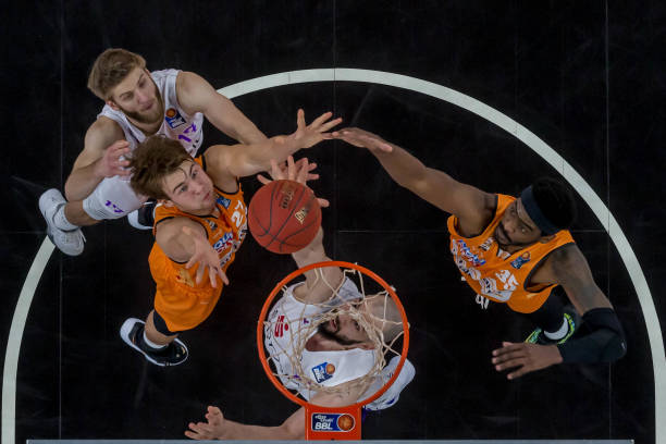 仅展示了球 仅展示了球